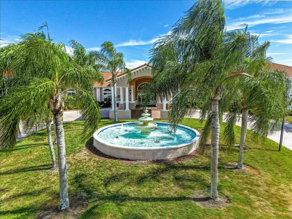 4109 66th Terrace E Sarasota FL 34243