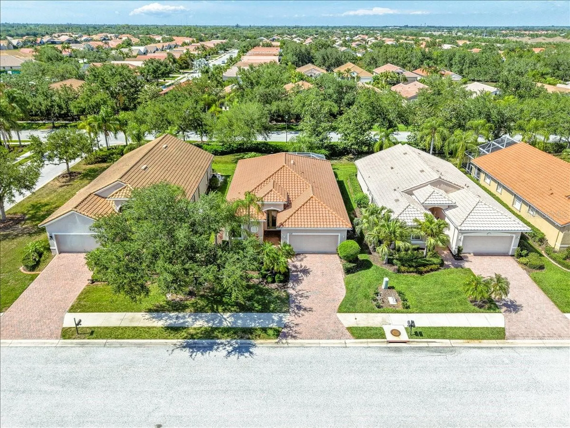 4109 66th Terrace E Sarasota FL 34243