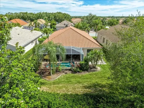 4109 66th Terrace E Sarasota FL 34243