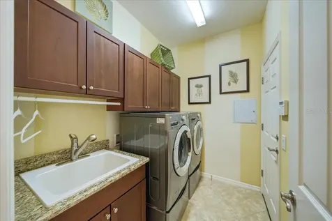 4109 66th Terrace E Sarasota FL 34243