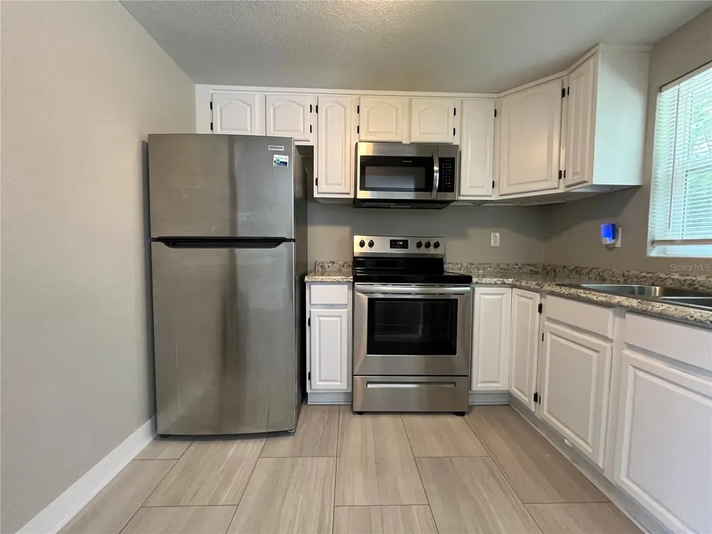 224 Lakewood Drive Debary FL 32713