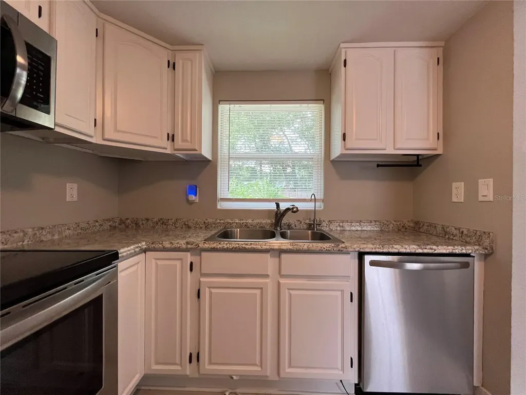 224 Lakewood Drive Debary FL 32713