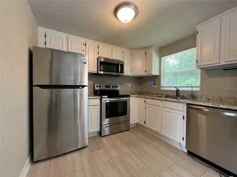 224 Lakewood Drive Debary FL 32713