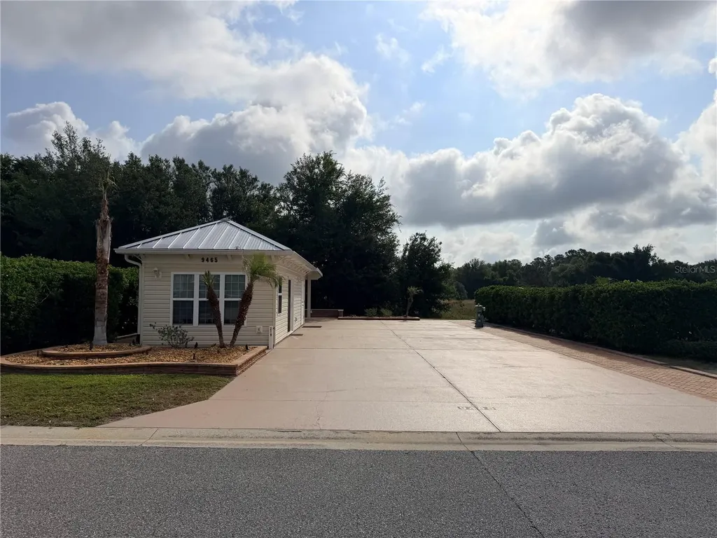9465 SE 47th Way Webster FL 33597
