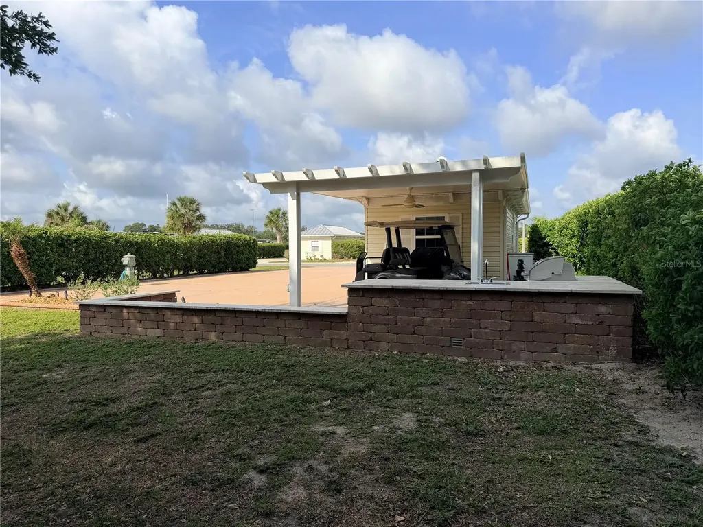 9465 SE 47th Way Webster FL 33597