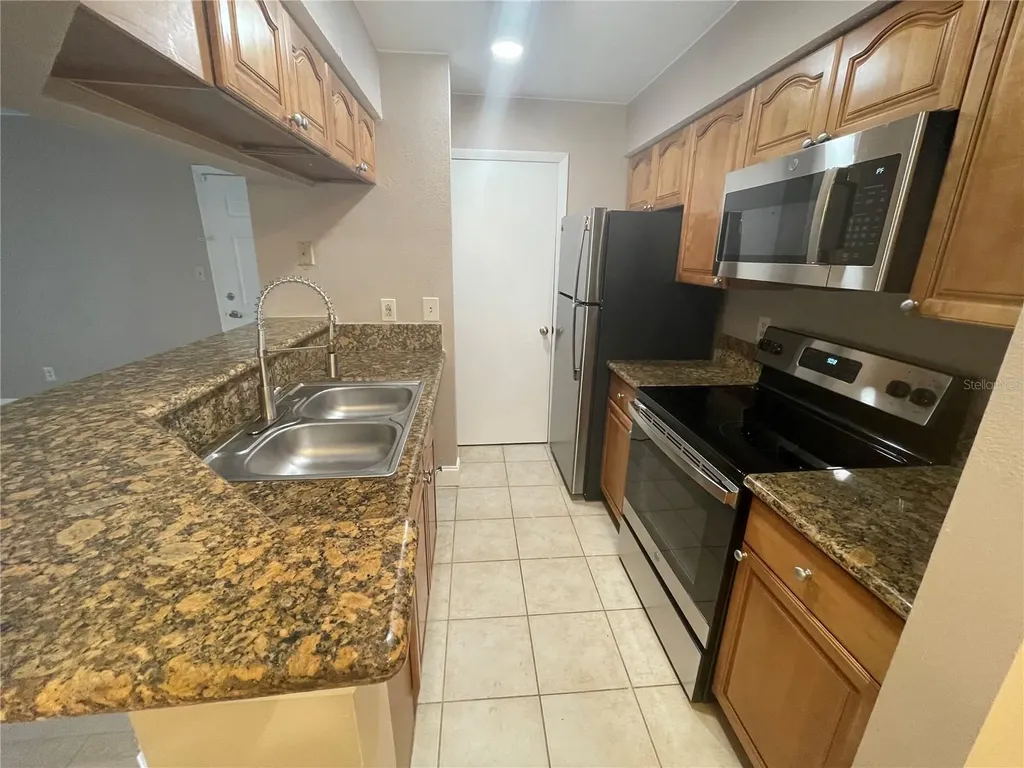 236 Afton Square Altamonte Springs FL 32714