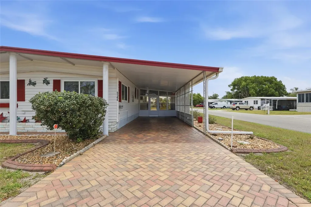 5244 Mohawk Street Zephyrhills FL 33542