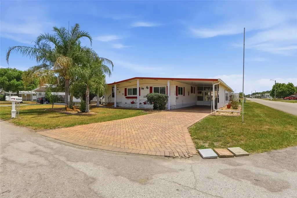 5244 Mohawk Street Zephyrhills FL 33542