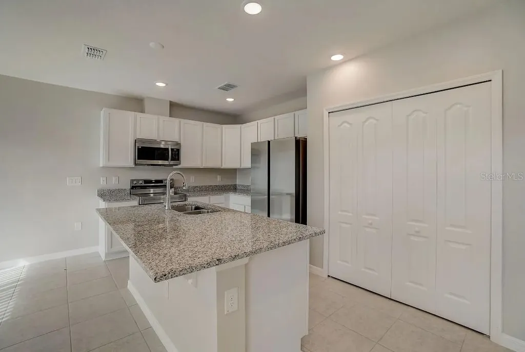 616 Broadoak Drive Dundee FL 33838