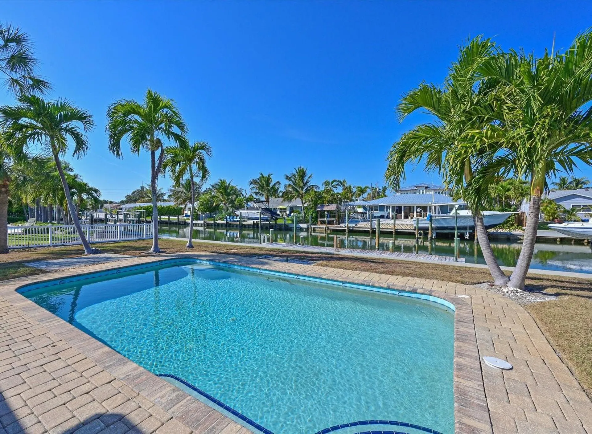 512 Key Royale Drive Holmes Beach FL 34217
