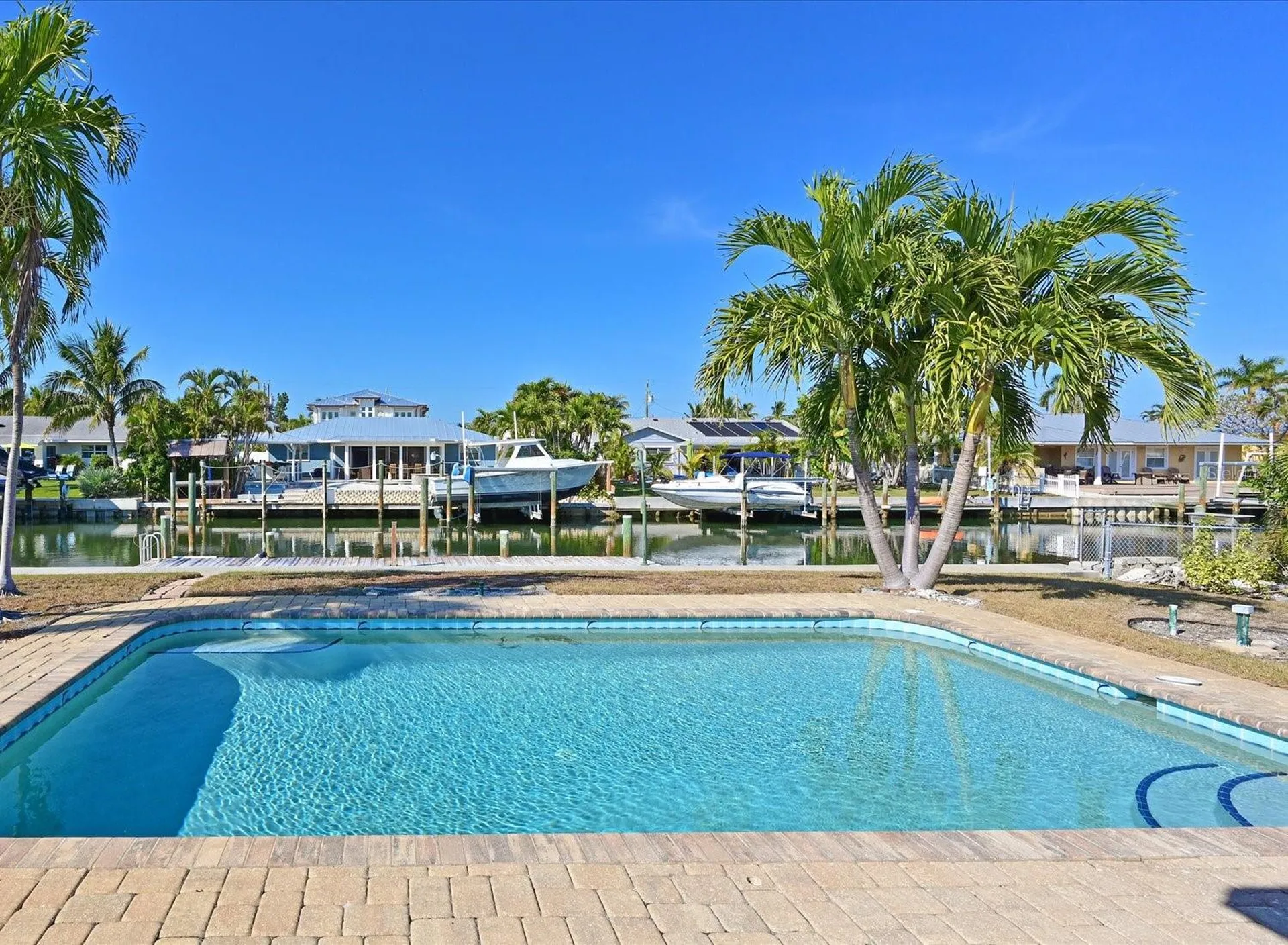 512 Key Royale Drive Holmes Beach FL 34217