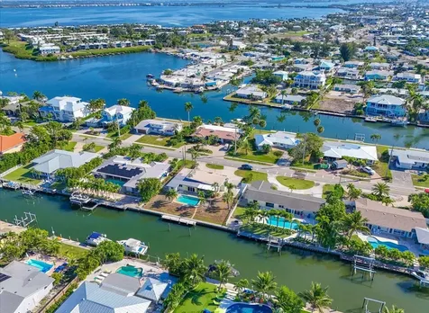 512 Key Royale Drive Holmes Beach FL 34217