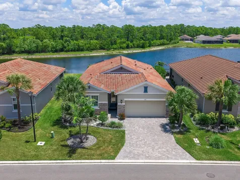 200 Daylily Boulevard Nokomis FL 34275