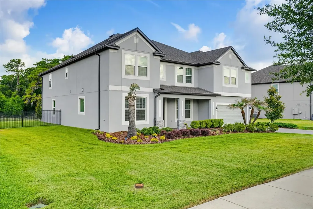 9608 Sorbonne Loop Seffner FL 33584