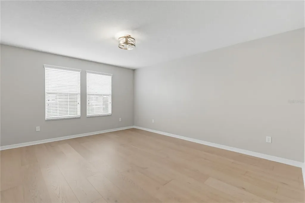 9608 Sorbonne Loop Seffner FL 33584