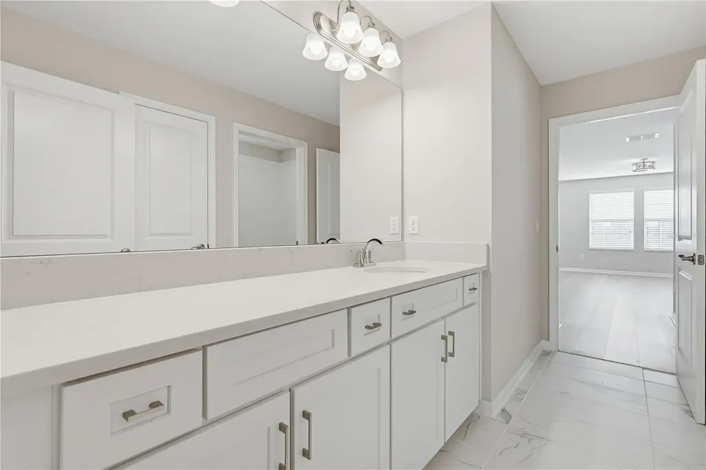 9608 Sorbonne Loop Seffner FL 33584