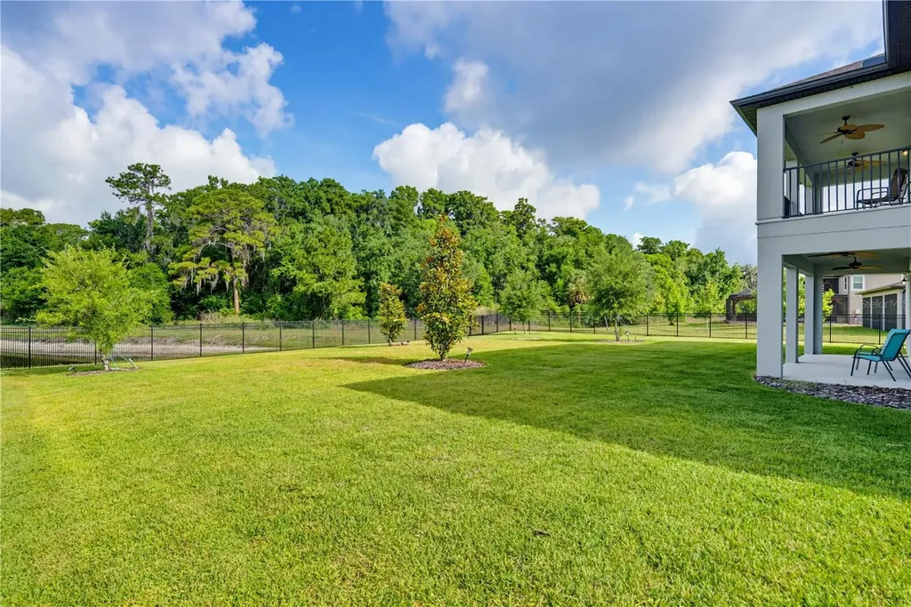 9608 Sorbonne Loop Seffner FL 33584