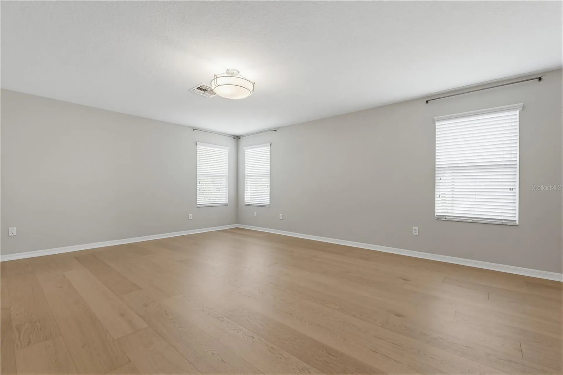 9608 Sorbonne Loop Seffner FL 33584