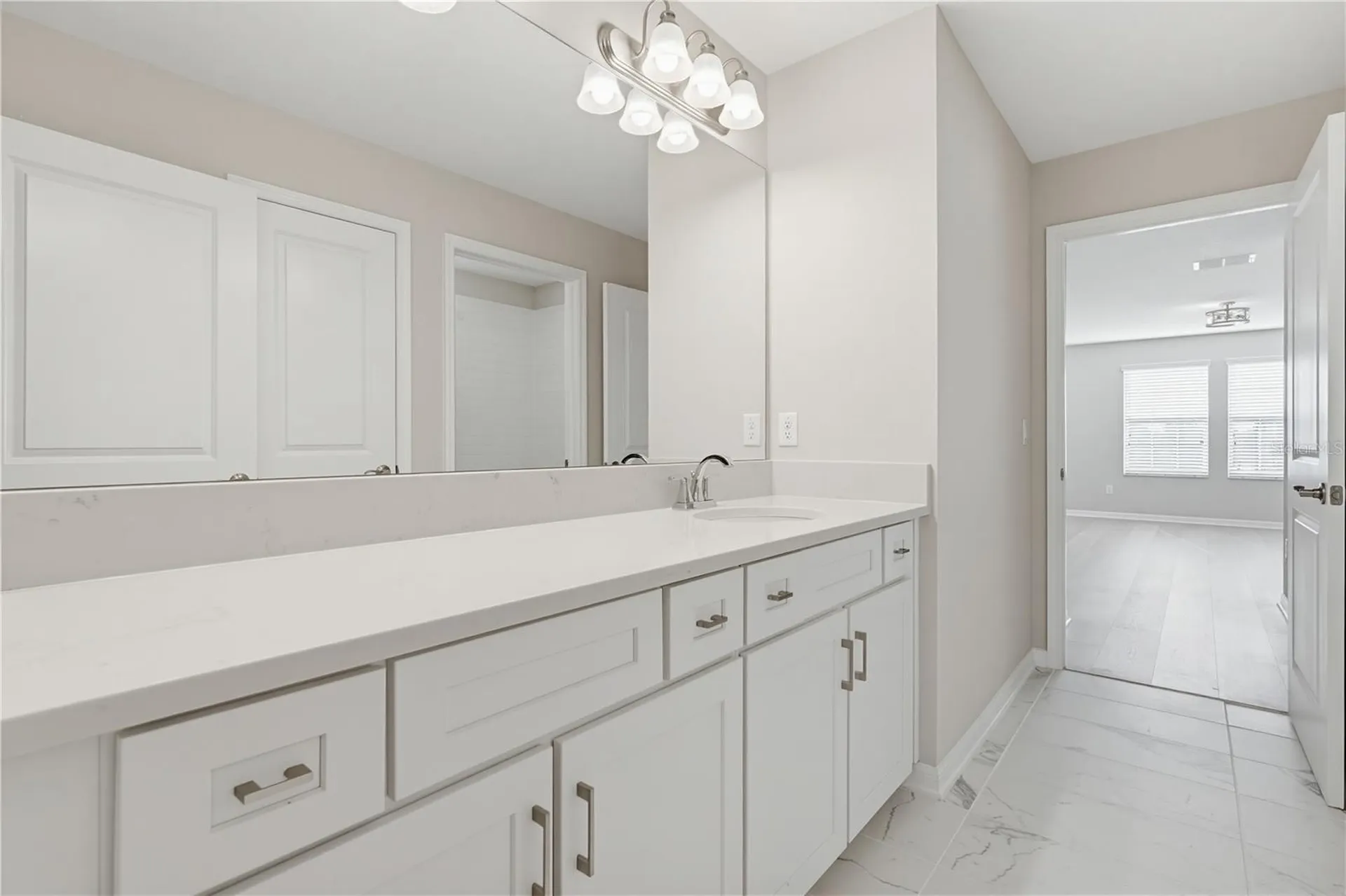 9608 Sorbonne Loop Seffner FL 33584