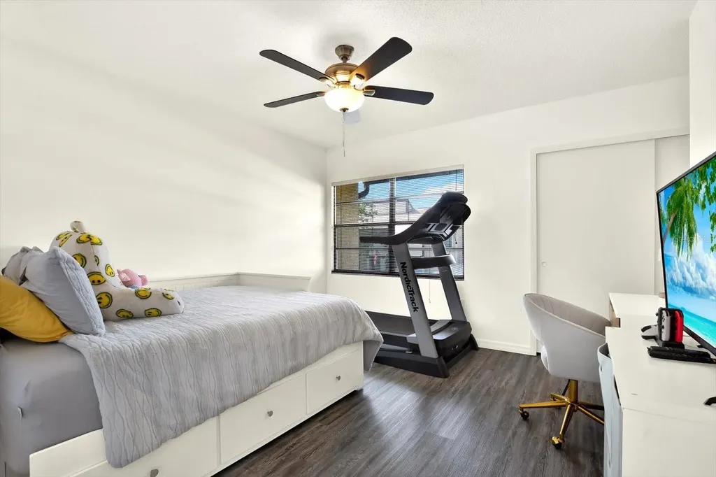 9209 Seminole Boulevard Seminole FL 33772