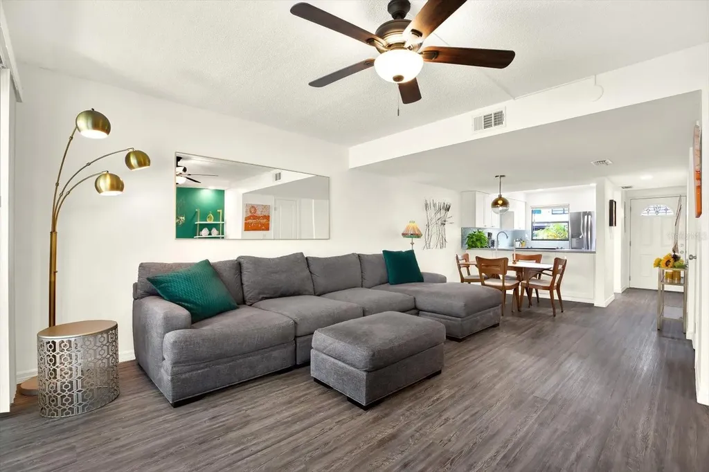 9209 Seminole Boulevard Seminole FL 33772