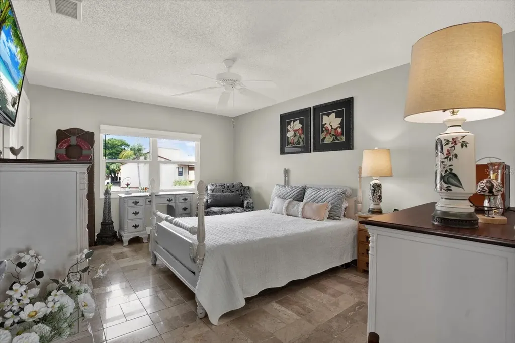 9209 Seminole Boulevard Seminole FL 33772