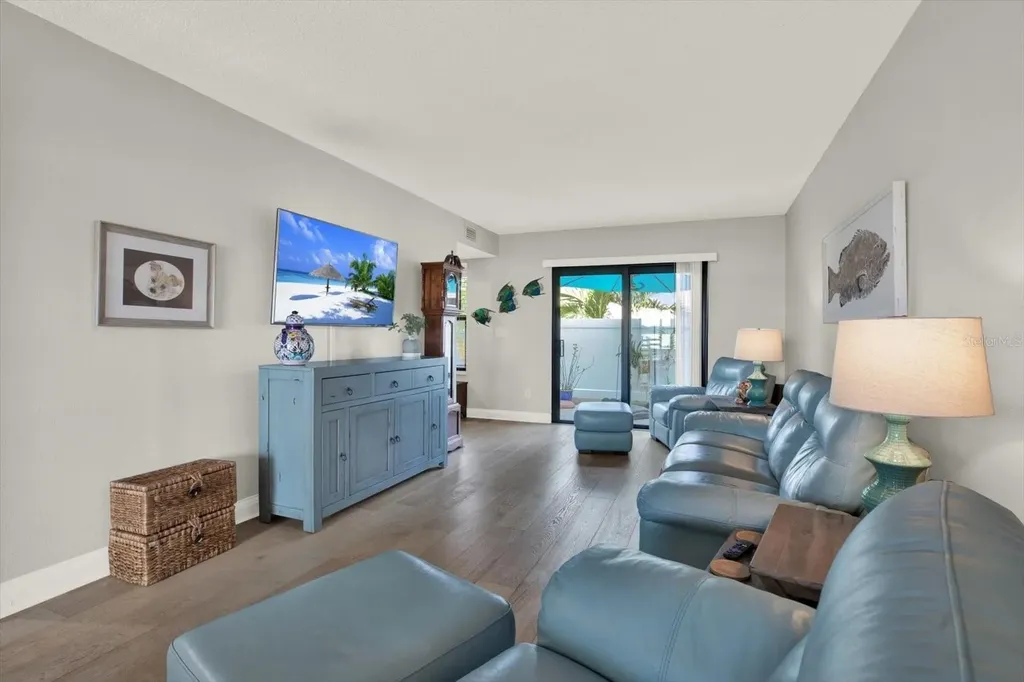 9209 Seminole Boulevard Seminole FL 33772