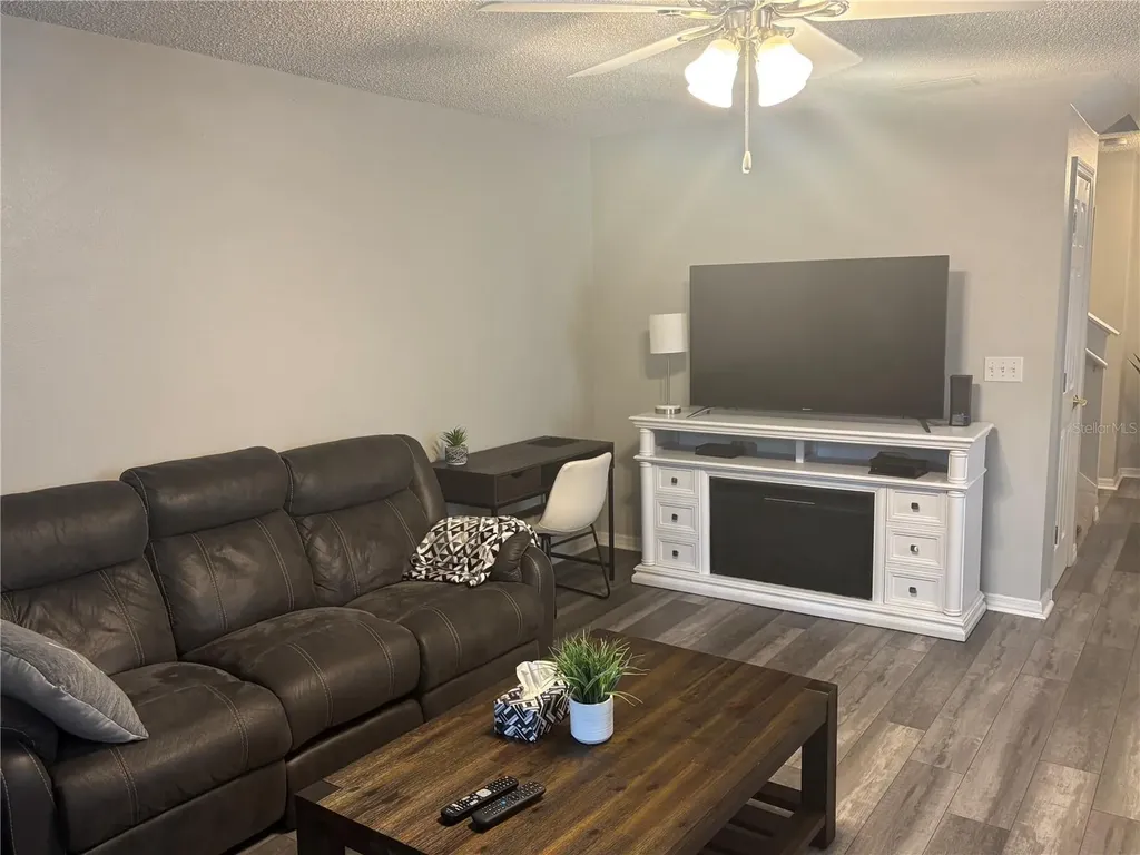 9122 Jakes Path Largo FL 33771