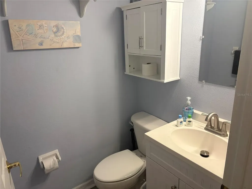 9122 Jakes Path Largo FL 33771
