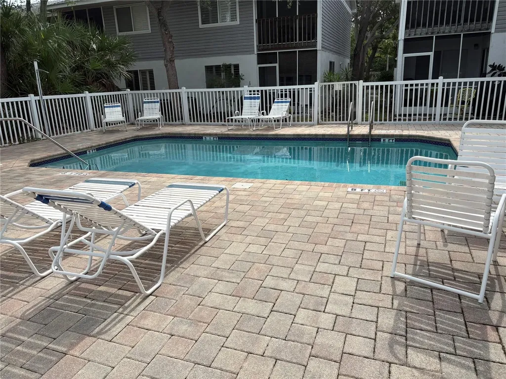 9122 Jakes Path Largo FL 33771
