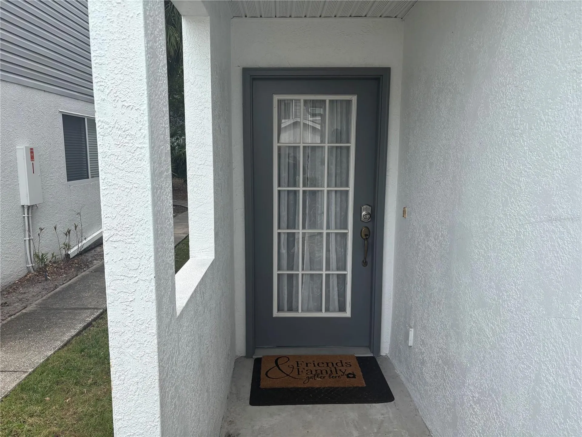 9122 Jakes Path Largo FL 33771