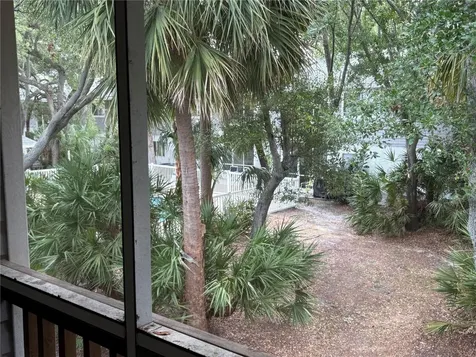 9122 Jakes Path Largo FL 33771