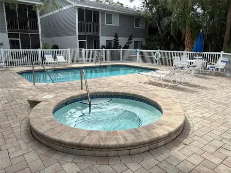 9122 Jakes Path Largo FL 33771