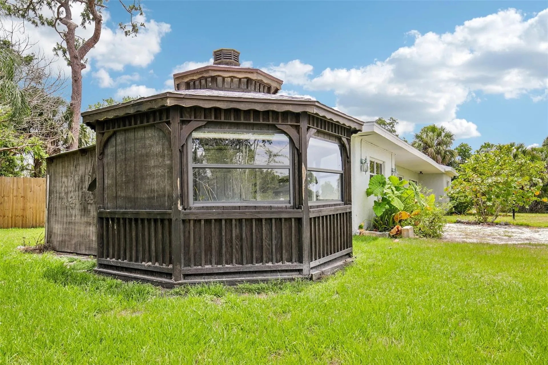 807 Lucille Avenue Nokomis FL 34275