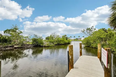 807 Lucille Avenue Nokomis FL 34275