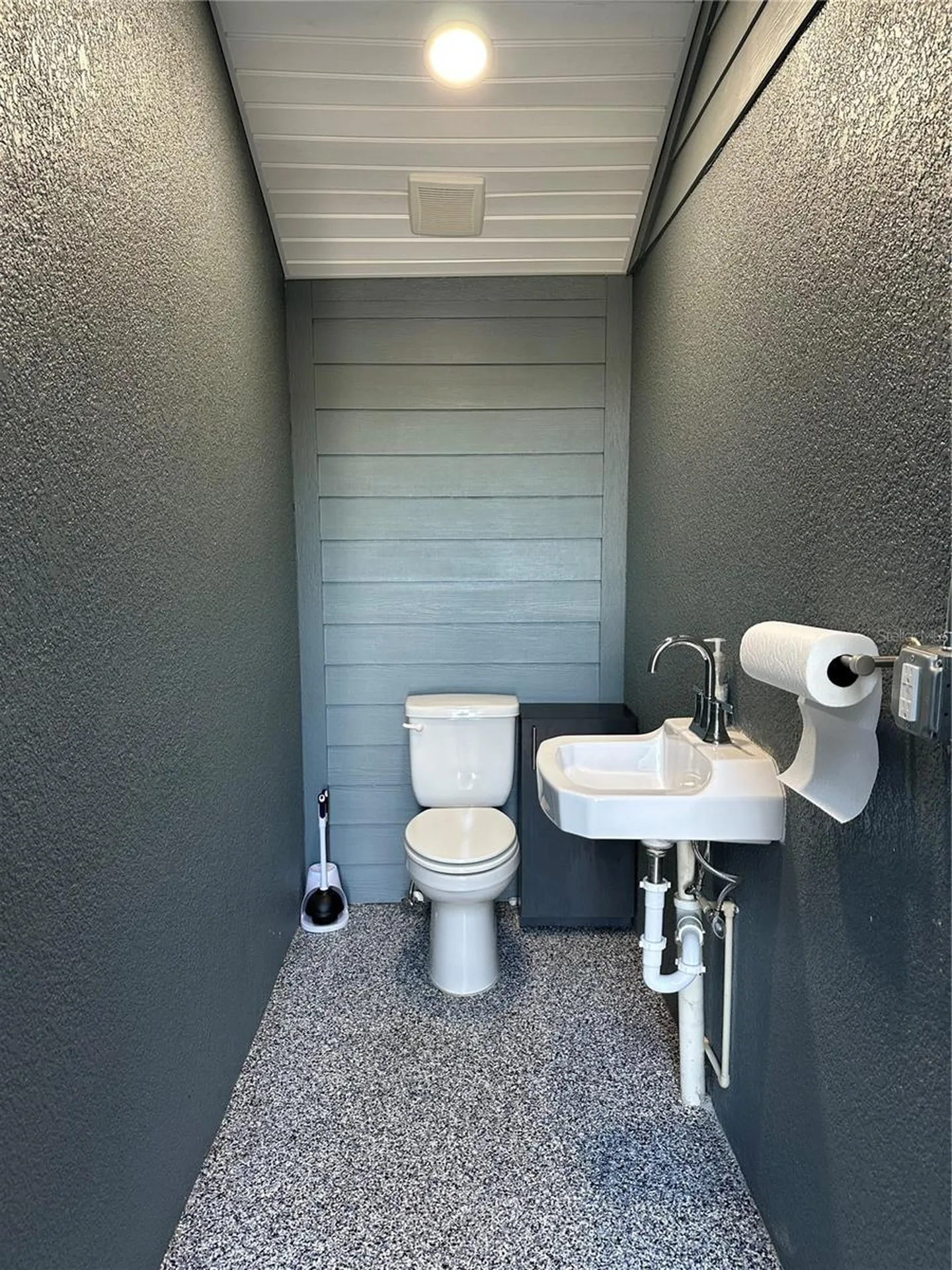 110 Spirit Lake Road Winter Haven FL 33880