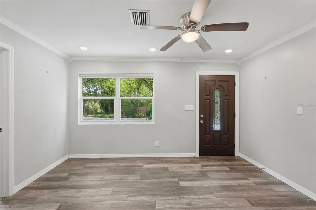 5124 19th Street N St Petersburg FL 33714