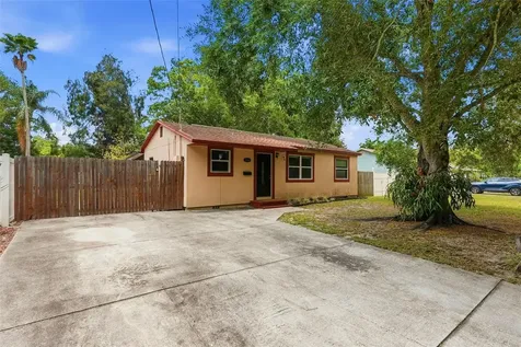 5124 19th Street N St Petersburg FL 33714