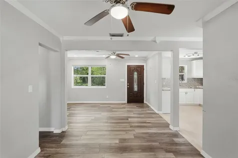 5124 19th Street N St Petersburg FL 33714