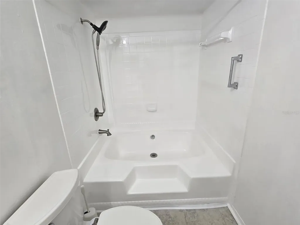 4115 Chatham Oak Court Tampa FL 33624