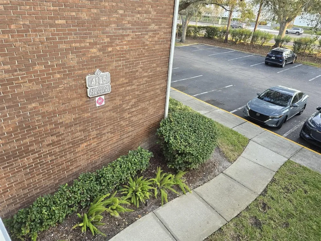 4115 Chatham Oak Court Tampa FL 33624