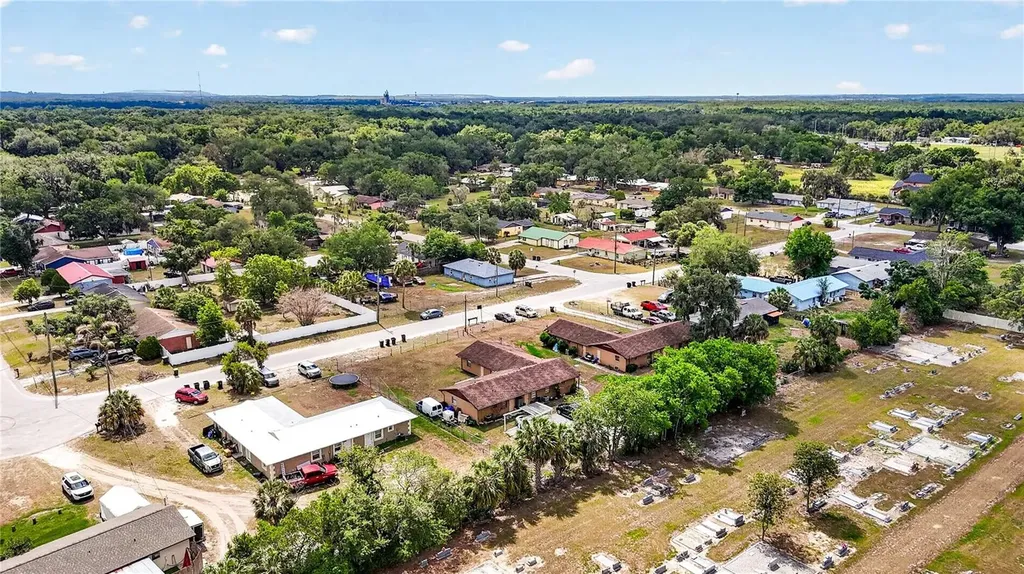 3210 W Willow Drive Mulberry FL 33860