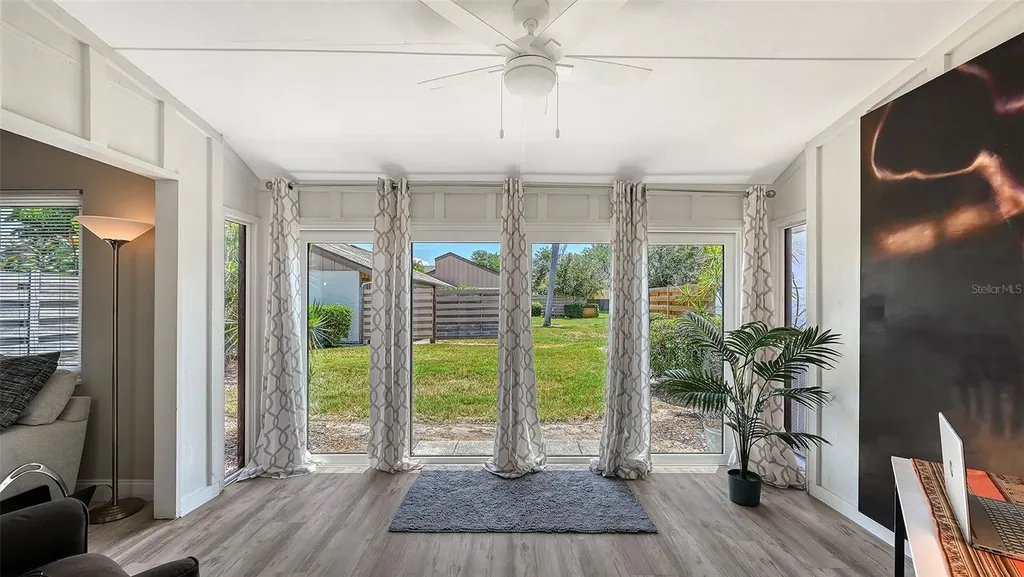 5649 Westwind Lane Sarasota FL 34231