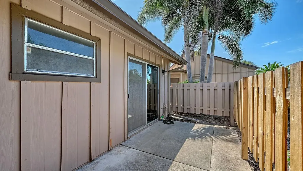 5649 Westwind Lane Sarasota FL 34231