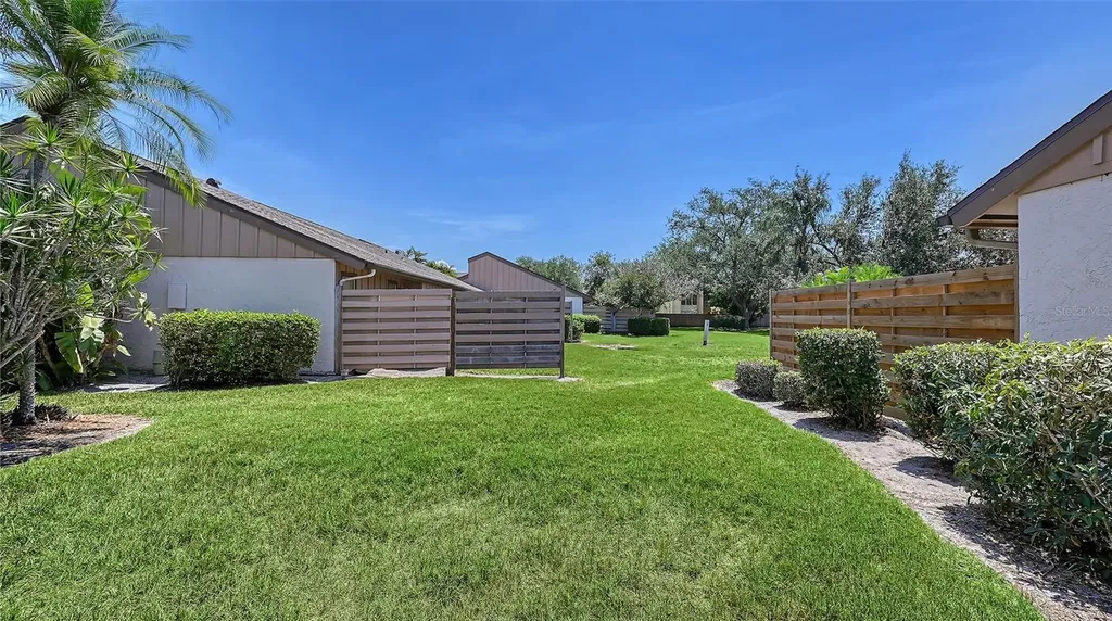 5649 Westwind Lane Sarasota FL 34231
