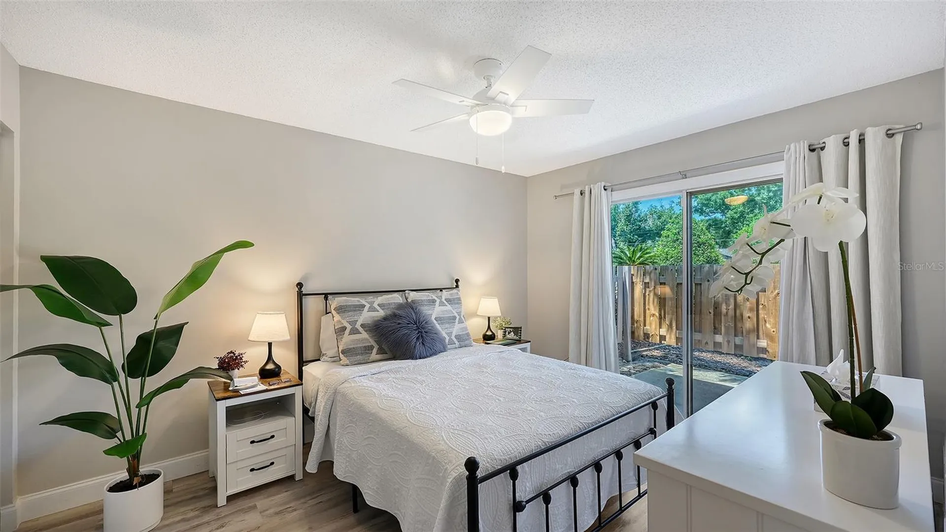 5649 Westwind Lane Sarasota FL 34231
