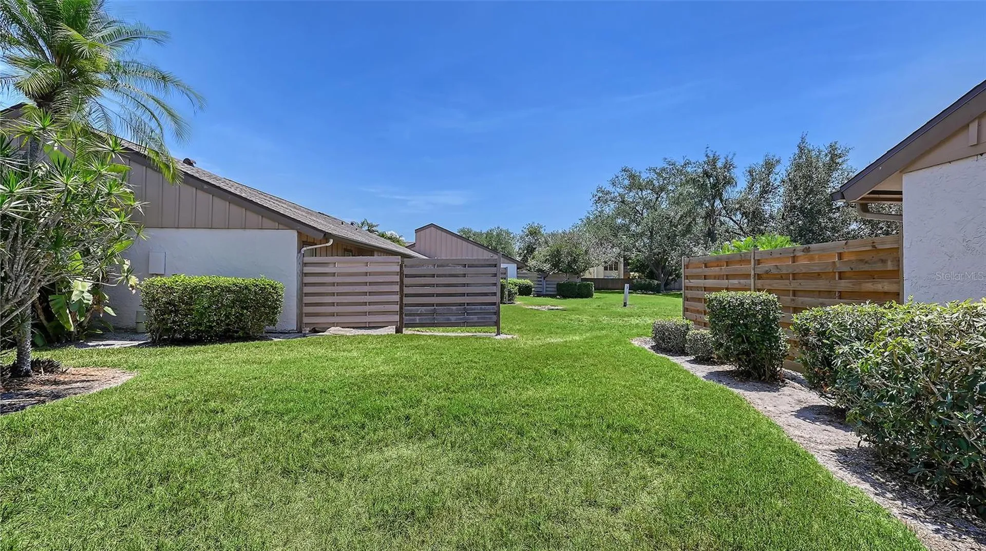 5649 Westwind Lane Sarasota FL 34231