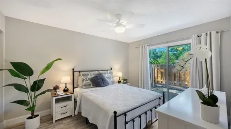 5649 Westwind Lane Sarasota FL 34231