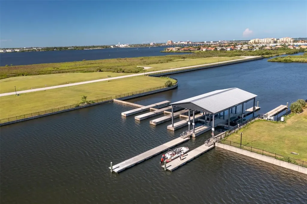 2217 6th Street E Palmetto FL 34221