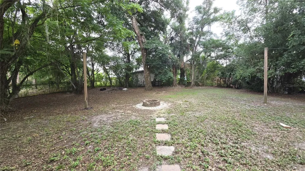 948 W Wisconsin Avenue Deland FL 32720